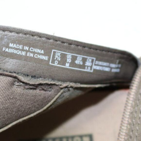 Clarks Collection Women's Size 10 Brown Suede Zip Up Heeled Ankle Booties - Picture 6 of 6